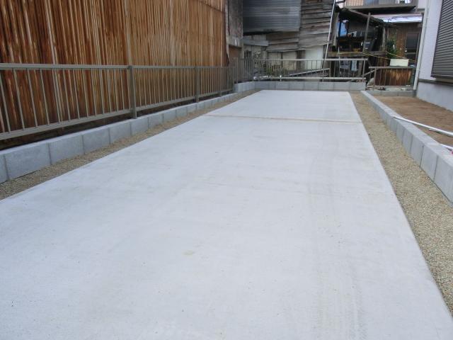 Parking lot. Local (December 16, 2013) Shooting