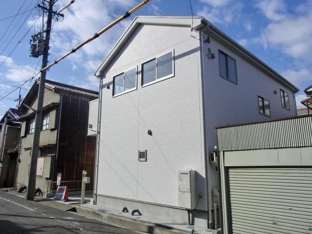 Local photos, including front road. Local (December 16, 2013) Shooting