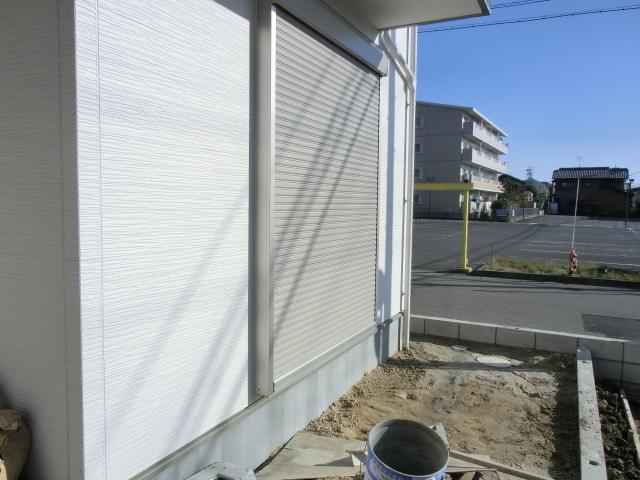 Other. Comes with shutter a number! 