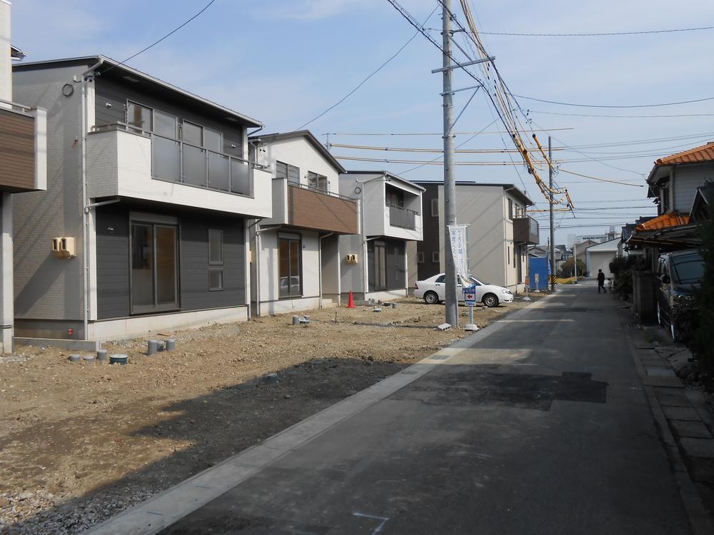 Local appearance photo. Local (11 May 2013) Shooting