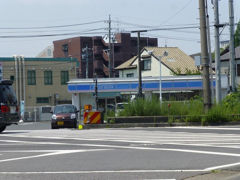 Convenience store. 800m until Lawson Higashijima shop