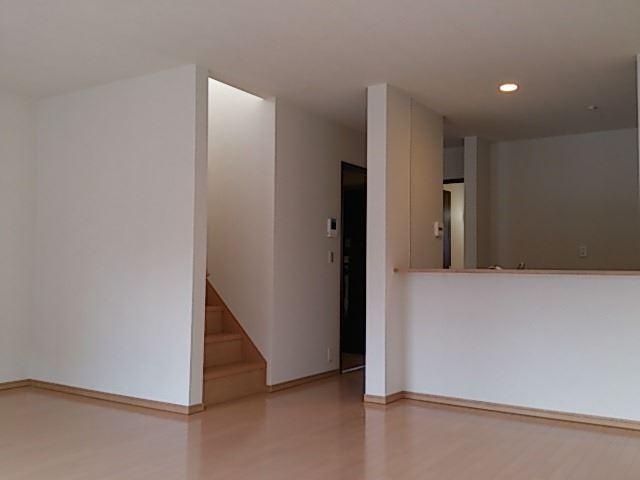 Living. Local (11 May 2013) Shooting