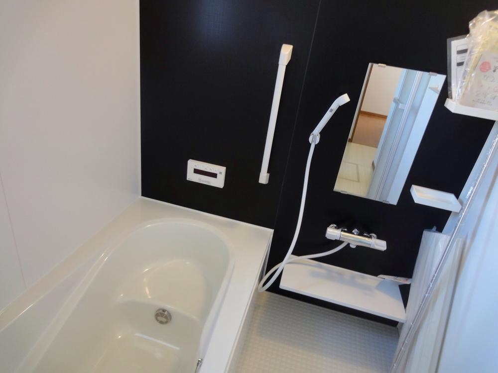 Bathroom. (2013.11.22 shooting)