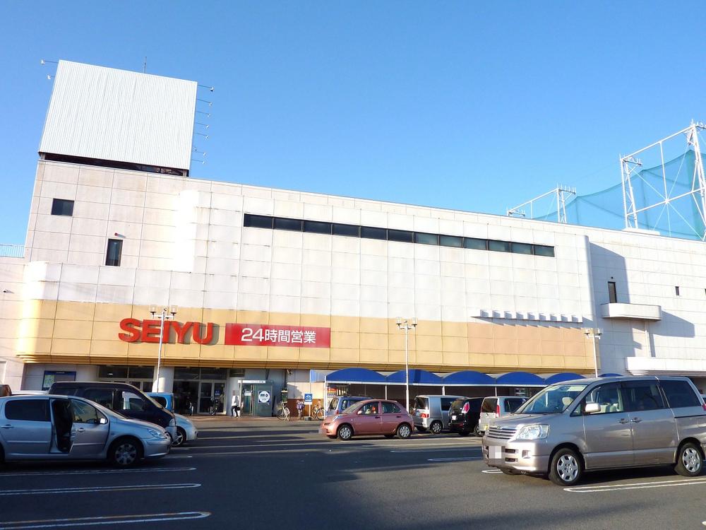 Shopping centre. Seiyu peer ・ 1592m to the town shop