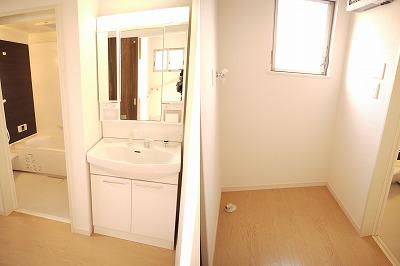 Wash basin, toilet. Shampoo dresser ・ Washing machine Storage