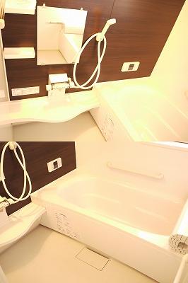 Bathroom. Otobasu ・ Add-fired function ・ Bathroom Dryer