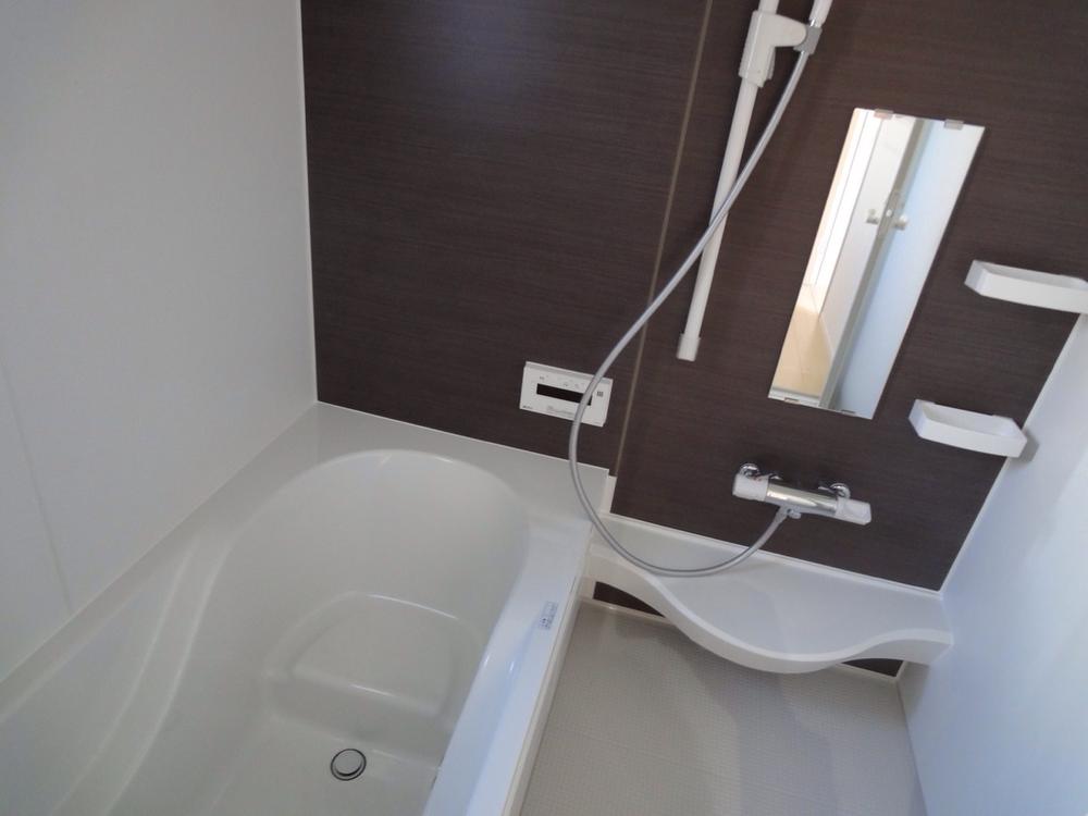 Bathroom. With bathroom dryer (2013.12.24 shooting) 1 Building