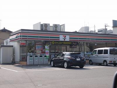Convenience store. Seven-Eleven Ichinomiya Mukaiyama 585m to 1-chome-cho