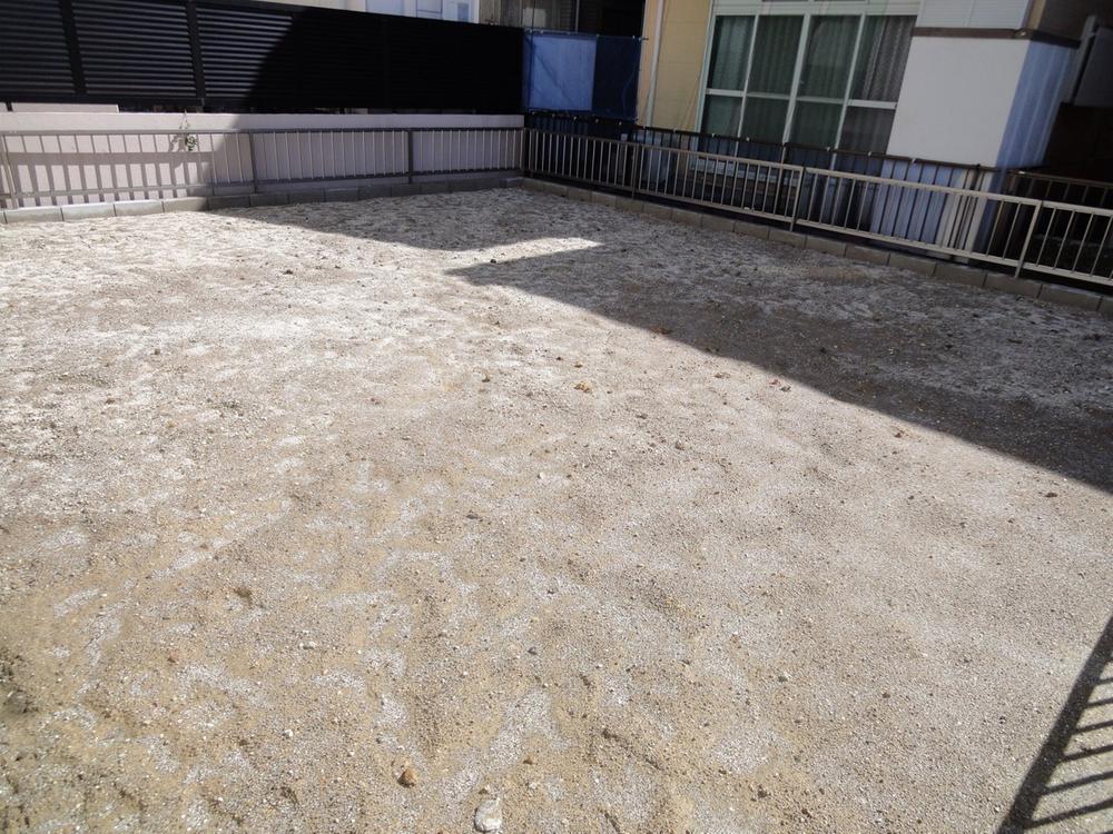 Garden. (2013.11.01 shooting) Building 2