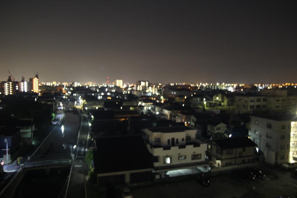 View photos from the dwelling unit. Night view Please also have a look