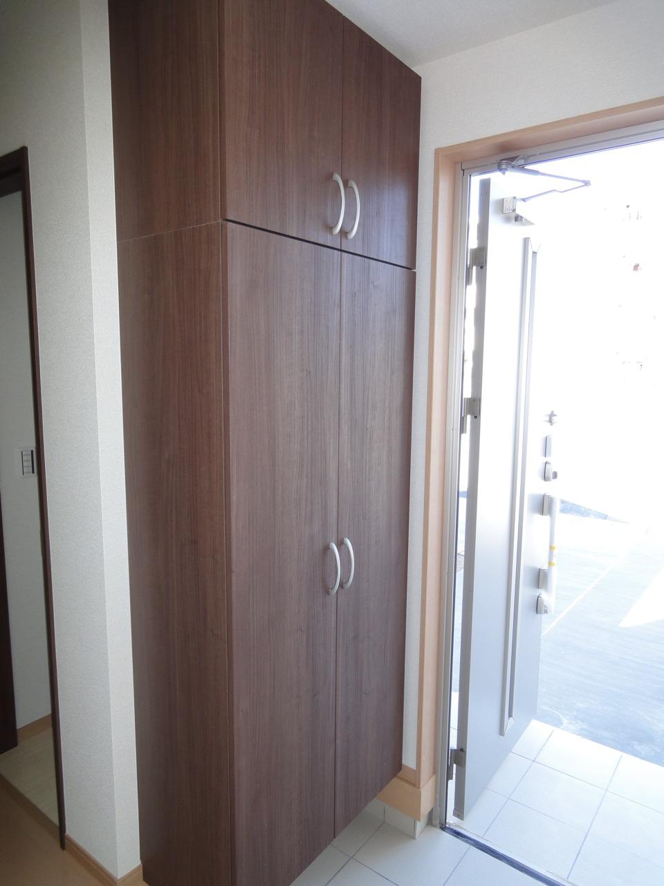 Receipt. Cupboard (2013.11.01 shooting)