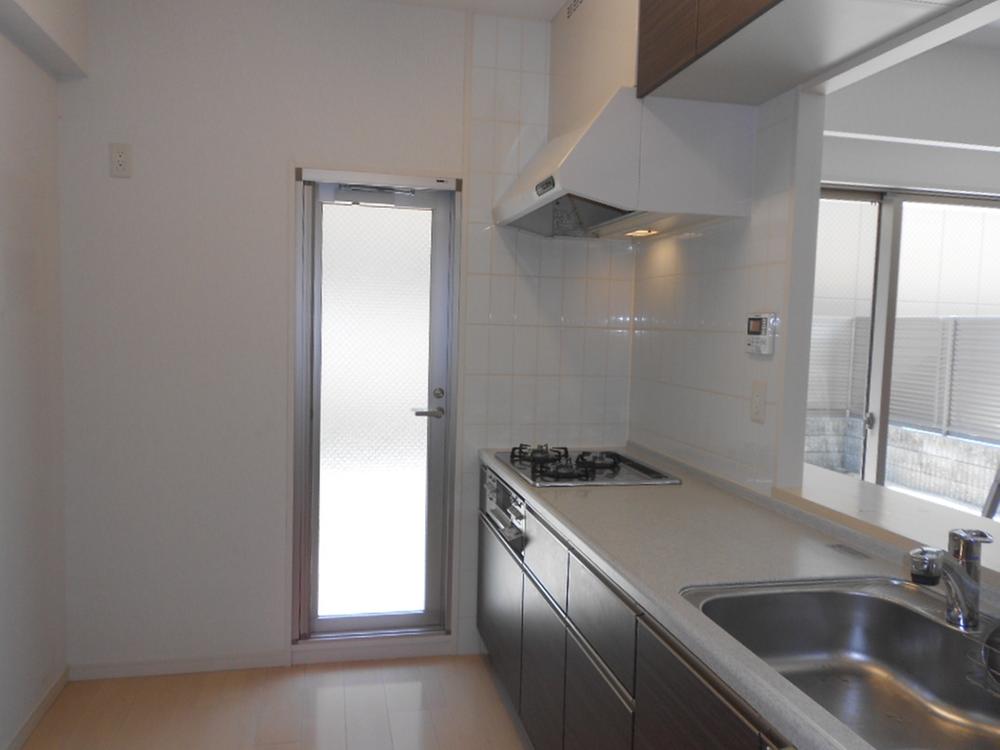 Kitchen. Room (August 2013) Shooting