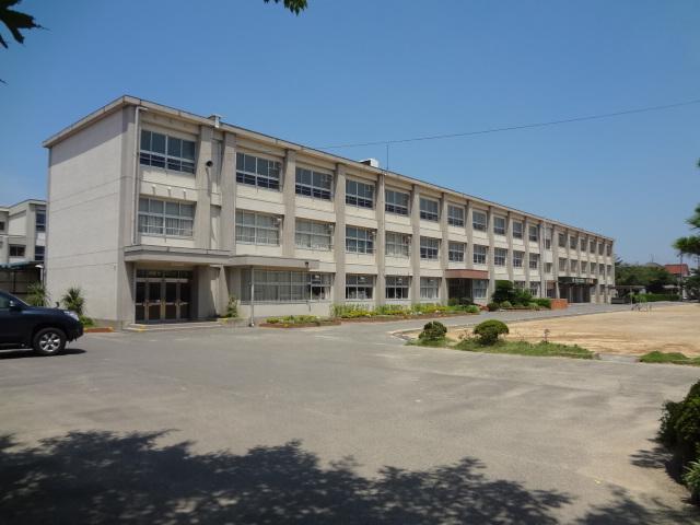 Primary school. Ichinomiya Municipal Imaise to elementary school 1070m