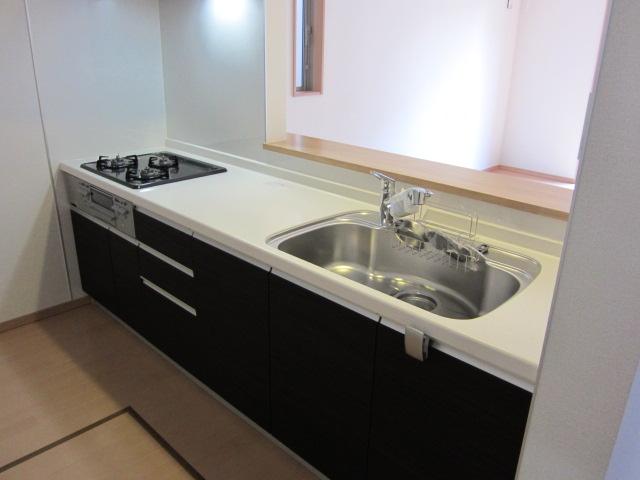 Kitchen. Local (12 May 2013) Shooting