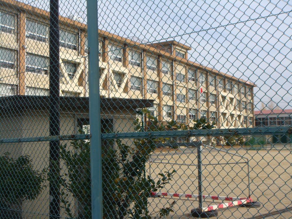 Junior high school. Ichinomiya until municipal shallow Junior High School 1683m