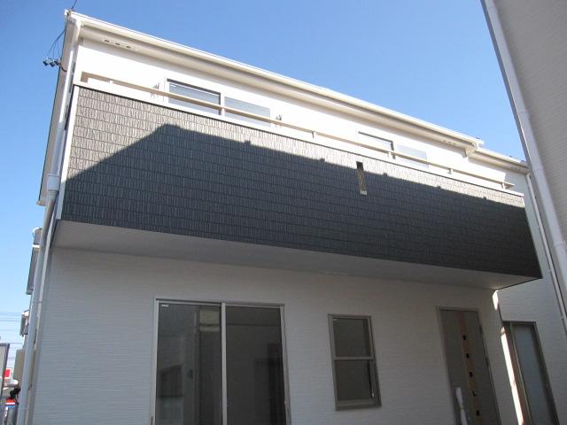 Local appearance photo. Local (12 May 2013) Shooting