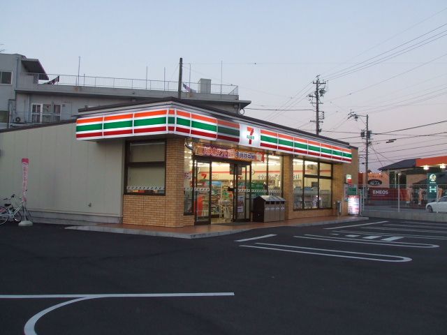 Convenience store. Seven ・ 170m up to Eleven (convenience store)