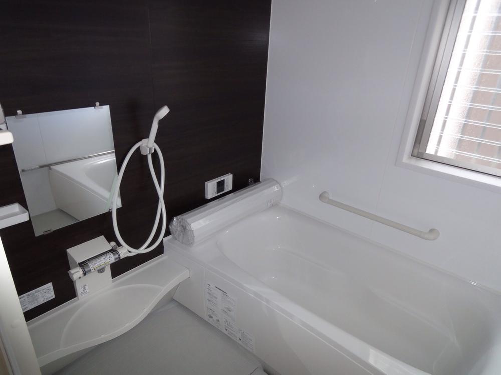 Bathroom. (2013.12.10 shooting)