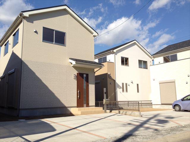 Local appearance photo. Local (11 May 2013) Shooting