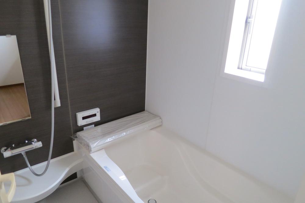 Same specifications photo (bathroom). (1 Building) same specification