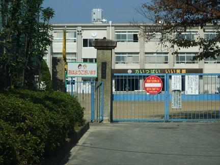Primary school. Imaise until elementary school 740m
