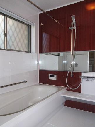 Bathroom. Spacious system bathroom with the 1717 size. Hot water there is extra insulation is in the thermos tub is cool difficult economic (A Building)