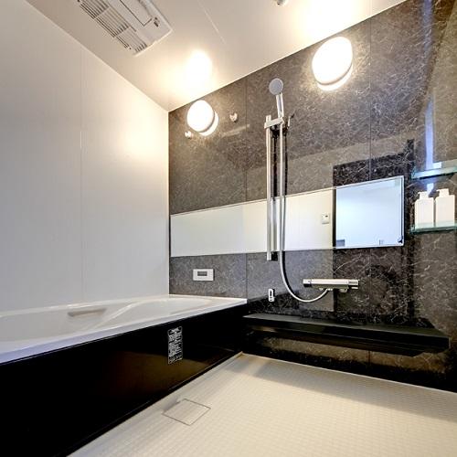 Bathroom. Indoor (11 May 2013) Shooting