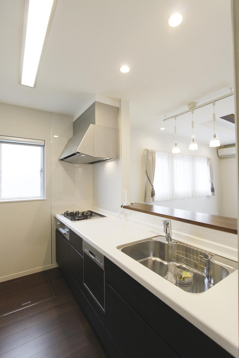 Kitchen. T-4 kitchen