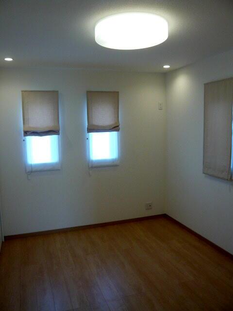 Non-living room. curtain, illumination, Air-conditioned
