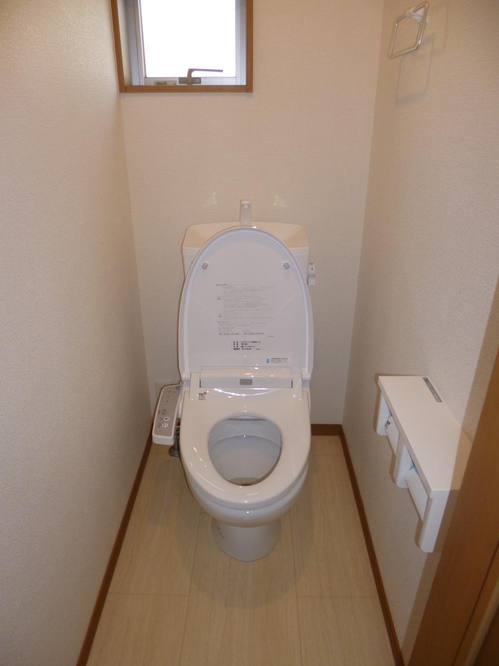 Toilet. (2013.11.29 shooting)