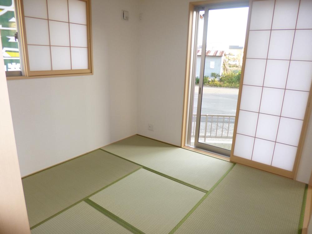 Non-living room. Japanese-style room (2013.11.29 shooting)