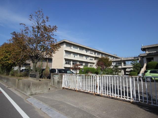 Junior high school. Inazawa Municipal Inazawa 1350m to the West Junior High School