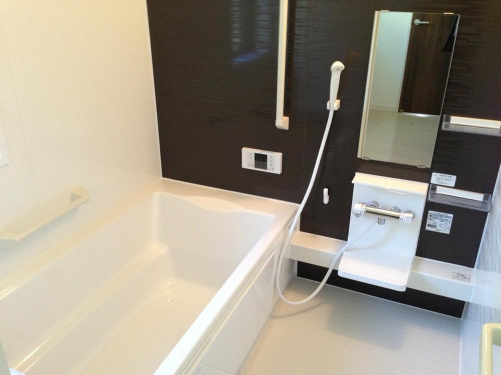 Same specifications photo (bathroom). Example of construction