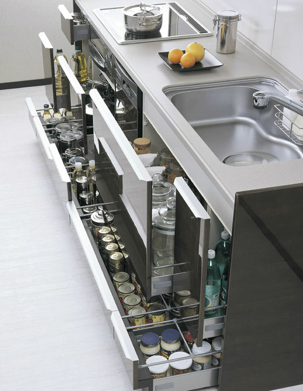 Room and equipment. And effectively utilizing the dead space of the foot, Adopt a sliding storage. Because all slide cabinet type, It is taken out easily until the person in the back. Because we are using a soft-close rails to slide rail, You can realize a smooth draw comfort even when you put a heavy. further, Speed ​​fell in the middle also press strongly the drawer, Finally closes quietly as sucked (same specifications)