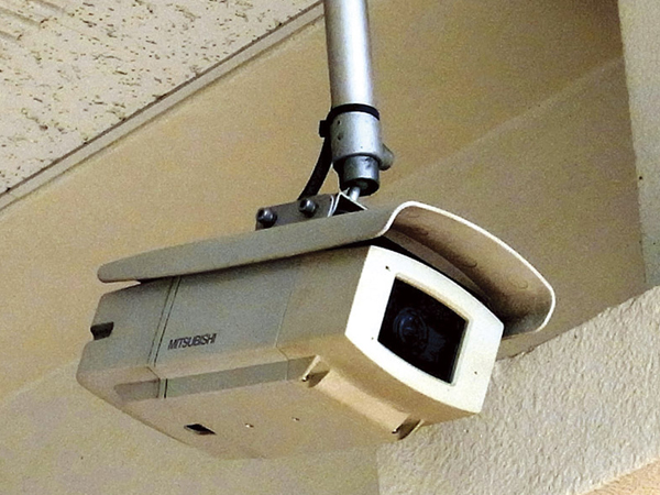 Security.  [surveillance camera] Entrance and parking, Installing a security camera inside the elevator. In video recording camera, Check the entry and exit of people. It mirrors the image on the monitor of the entrance, Crime prevention effect has increased (same specifications)