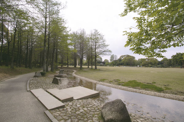 Surrounding environment. Inazawa park (car about 5 minutes ・ About 2800m)