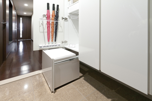 Receipt.  [Entrance storage] You can also change to the original system shoe box that Shimae neat, such as umbrella (paid. SG type model room plan)