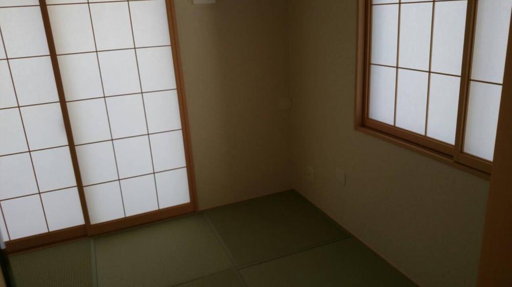 Non-living room. Japanese-style room (2013.11.29 shooting)