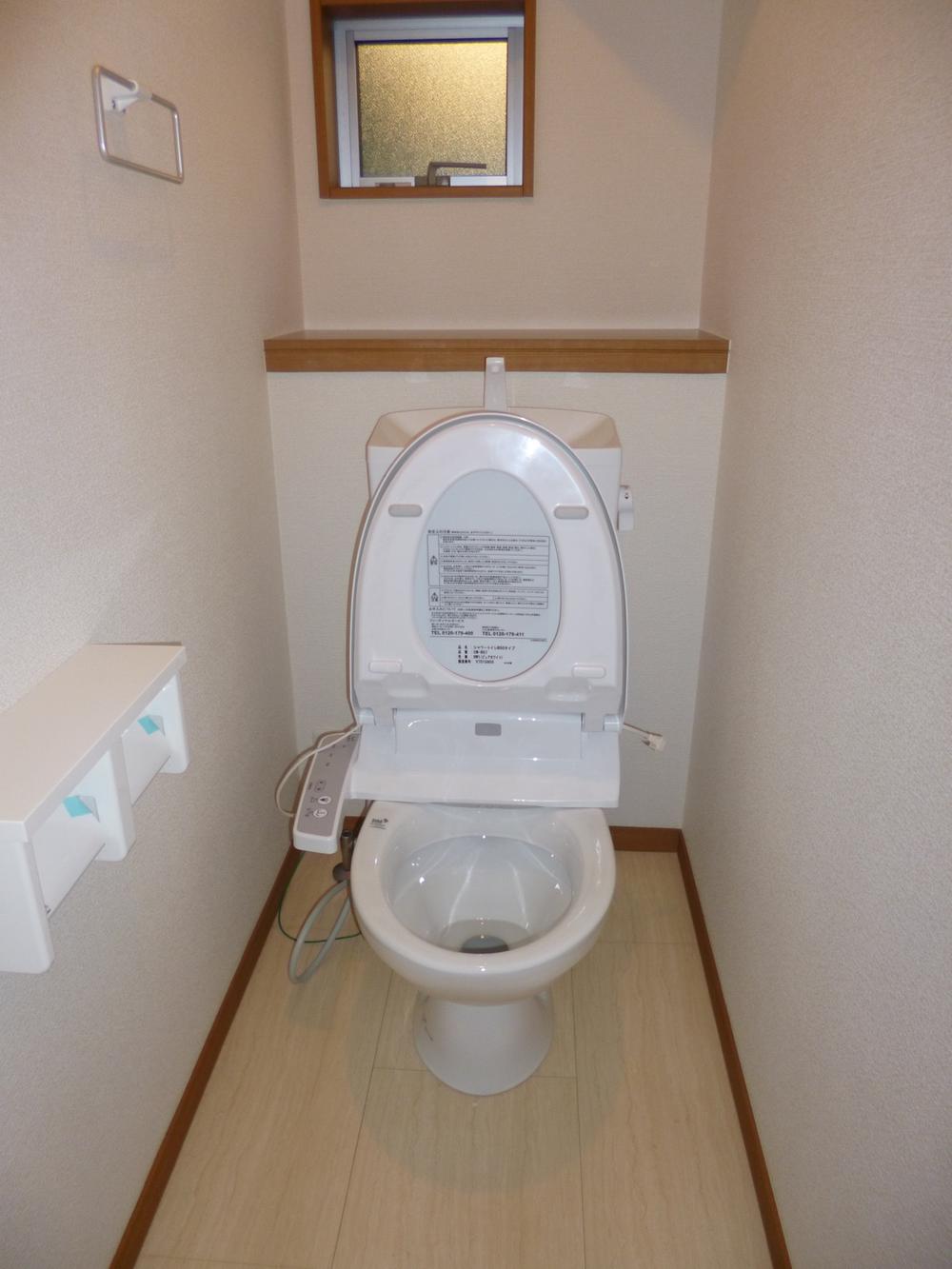 Toilet. (2013.11.29 shooting)