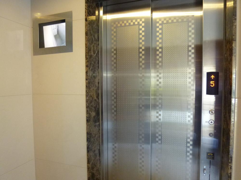 Other common areas. It is a security elevator that can not operate that there is no entrance of the key (11 May 2013) Shooting