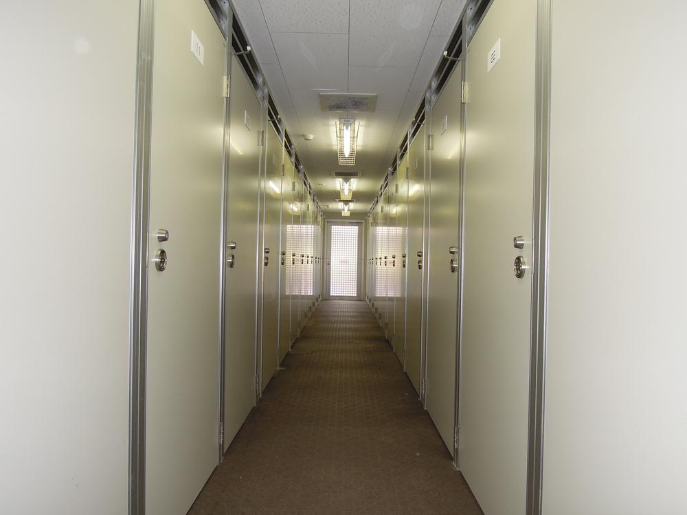 Other common areas. Is a trunk room.