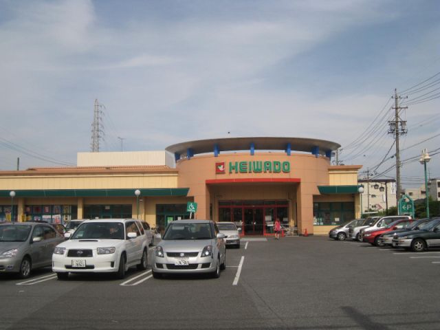 Shopping centre. Heiwado until the (shopping center) 270m