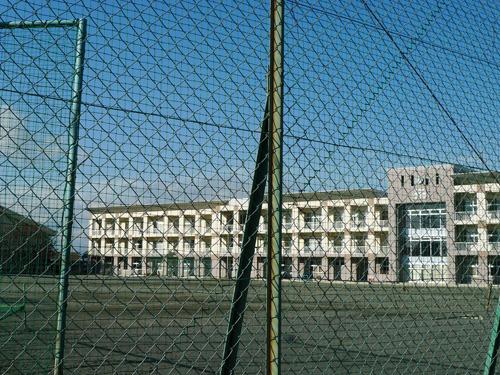 Junior high school. 1270m bike about 6 minutes until the peace junior high school