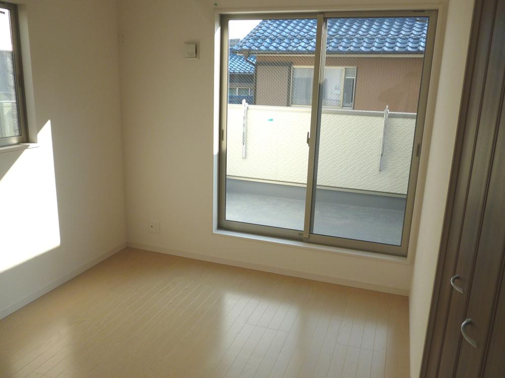 Non-living room. South-facing 2 Kaiyoshitsu