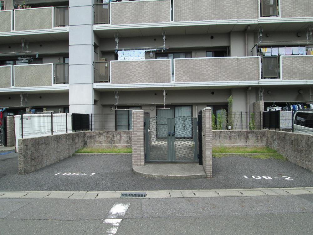 Parking lot. The private section of the previous dwelling unit has 2 car private parking