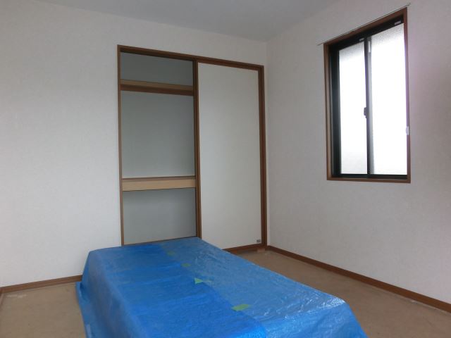 Living and room. Slowly or not from the comfort of a Japanese-style room?