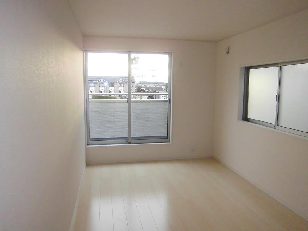 Non-living room. Western-style: 2013 November shooting