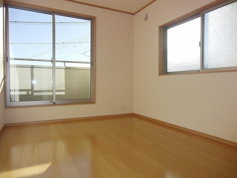 Non-living room. Local (11 May 2013) Shooting