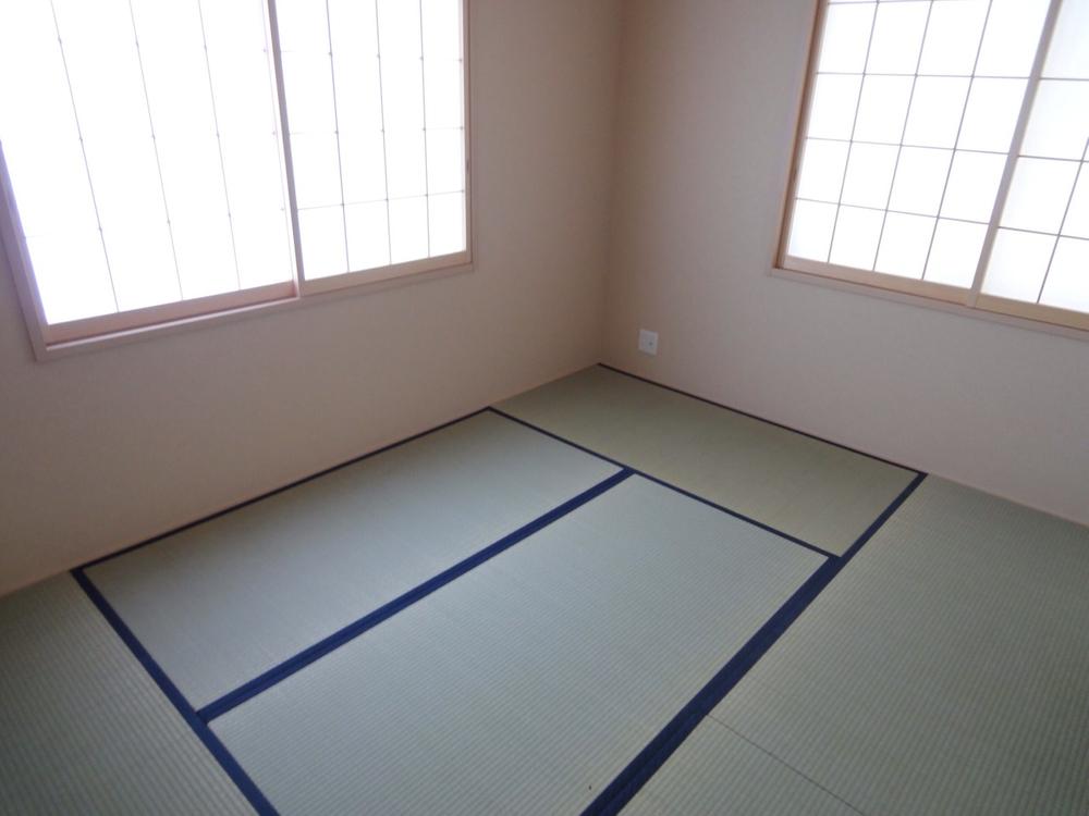 Non-living room. Japanese-style room (2013.11.14 shooting)