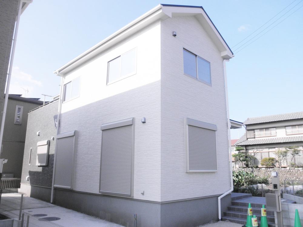 Local appearance photo. Appearance: September 24, 2013 shooting